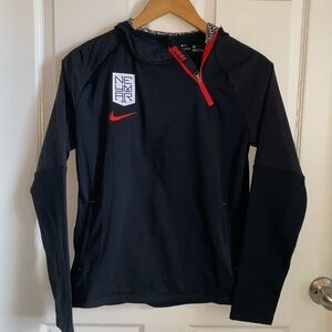 Boys Nike Dry fit pullover hoodie size L in Black